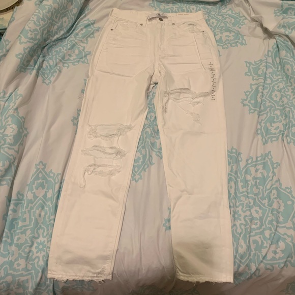 American Eagle Mom Jean - Picture 5 of 16